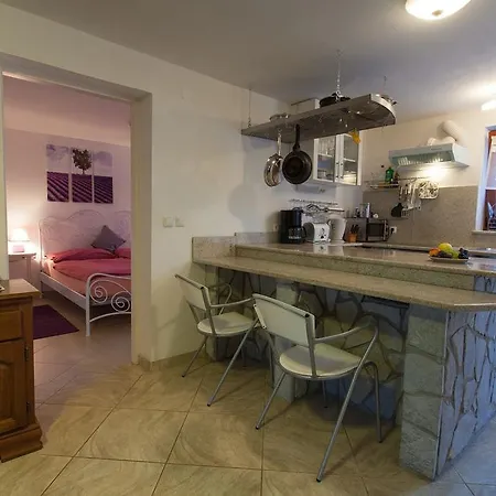 Mir Apartament *