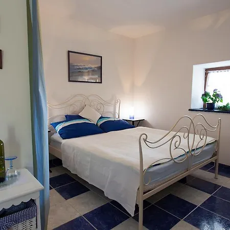 Mir Apartament *