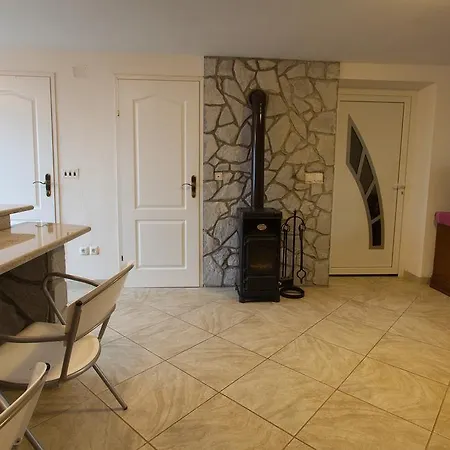 Apartment Mir