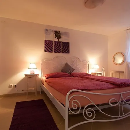 Mir Apartament *