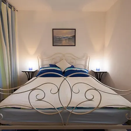 Apartment Mir