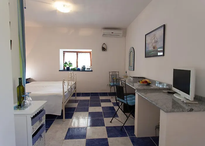 Apartment Mir