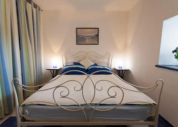 Apartment Mir